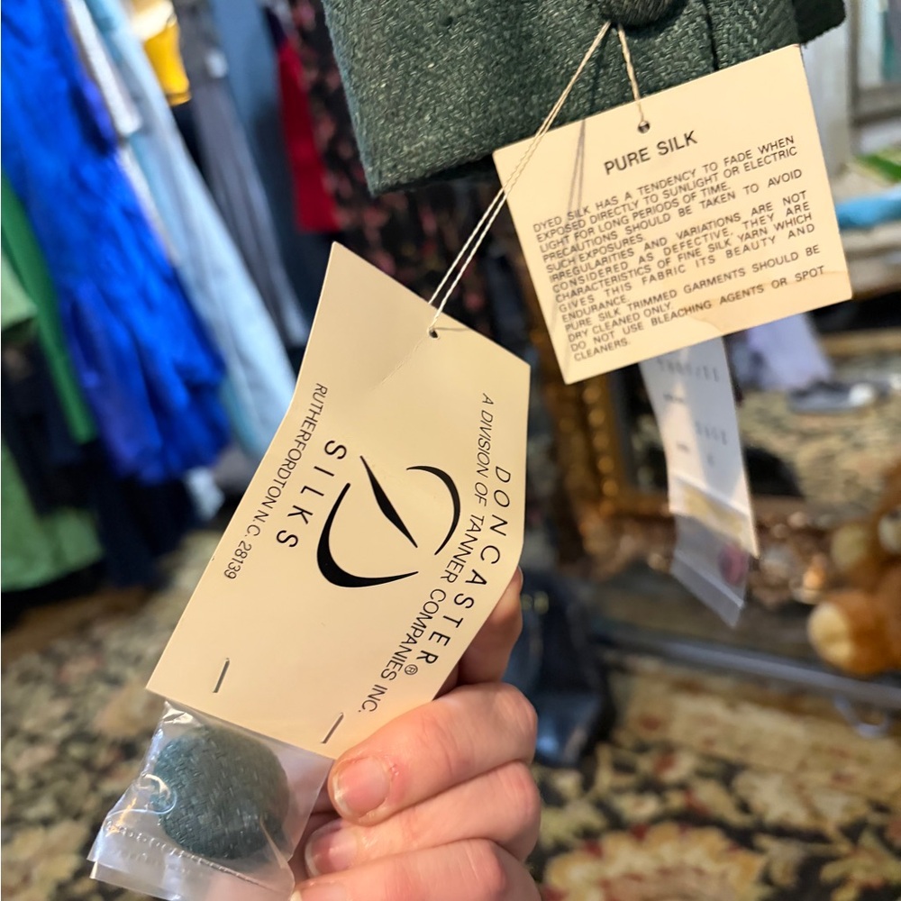 100% Silk 2 piece suit in Sage Double-Breasted Blazer vintage 70s - Picture 5 of 6